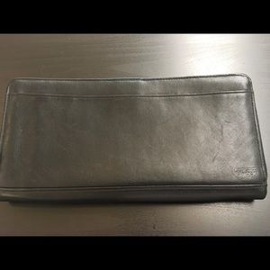 Tumi travel organizer